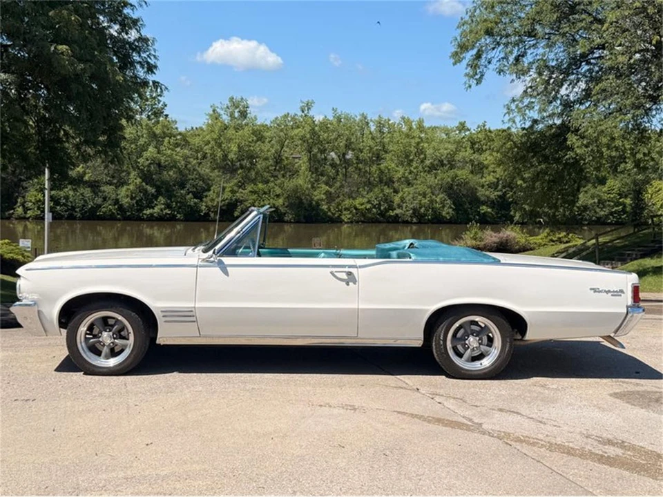 1964 Pontiac GTO 1st Gen - Image 2 of 31