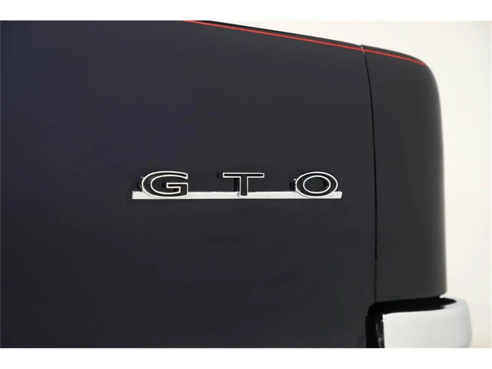1964 Pontiac GTO 1st Gen - Image 17 of 31