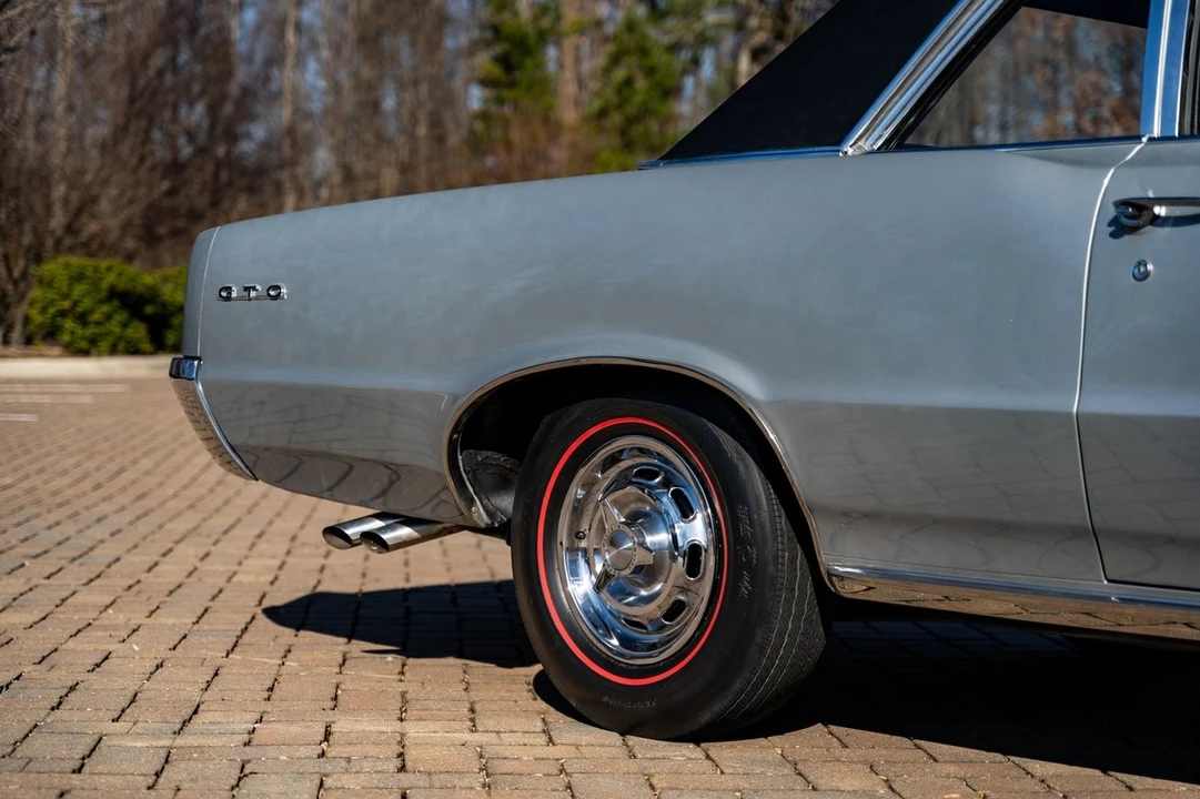 1964 Pontiac GTO 1st Gen - Image 25 of 31