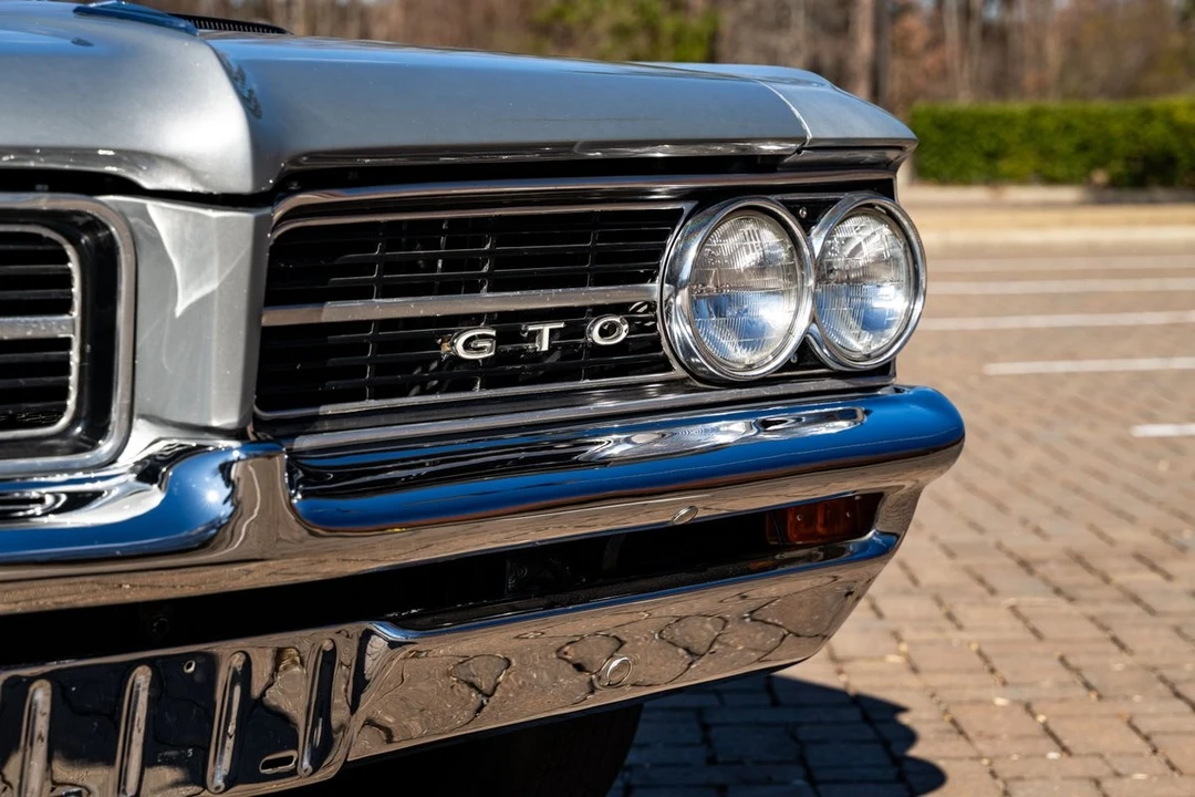 1964 Pontiac GTO 1st Gen - Image 22 of 31