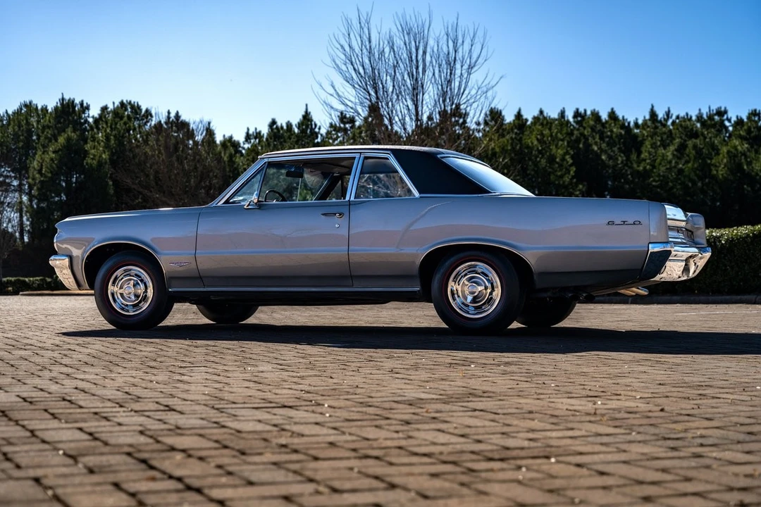 1964 Pontiac GTO 1st Gen - Image 20 of 31