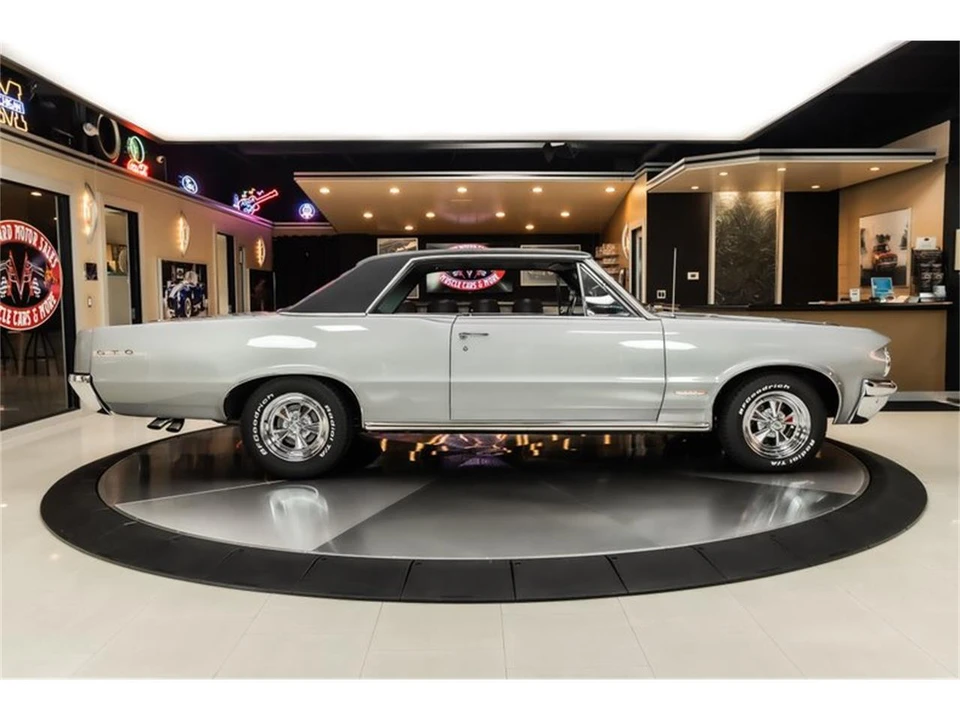 1964 Pontiac GTO 1st Gen - Image 12 of 31