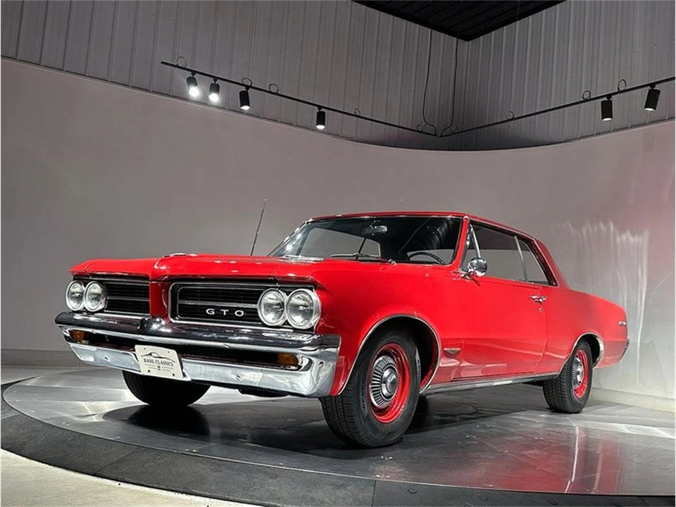1964 Pontiac GTO 1st Gen - Image 20 of 31
