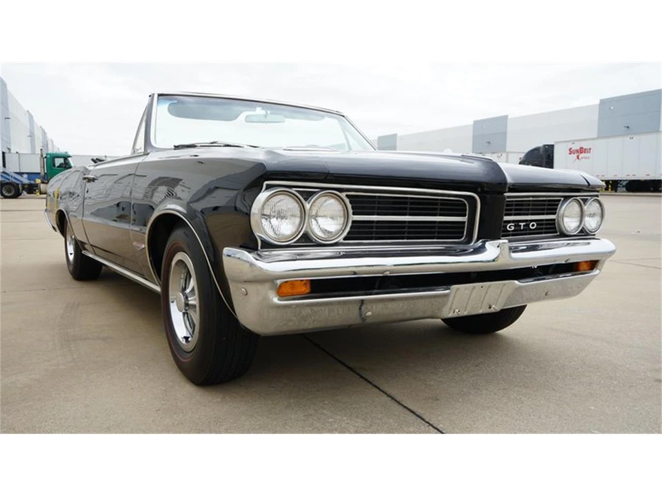 1964 Pontiac GTO 1st Gen - Image 21 of 31