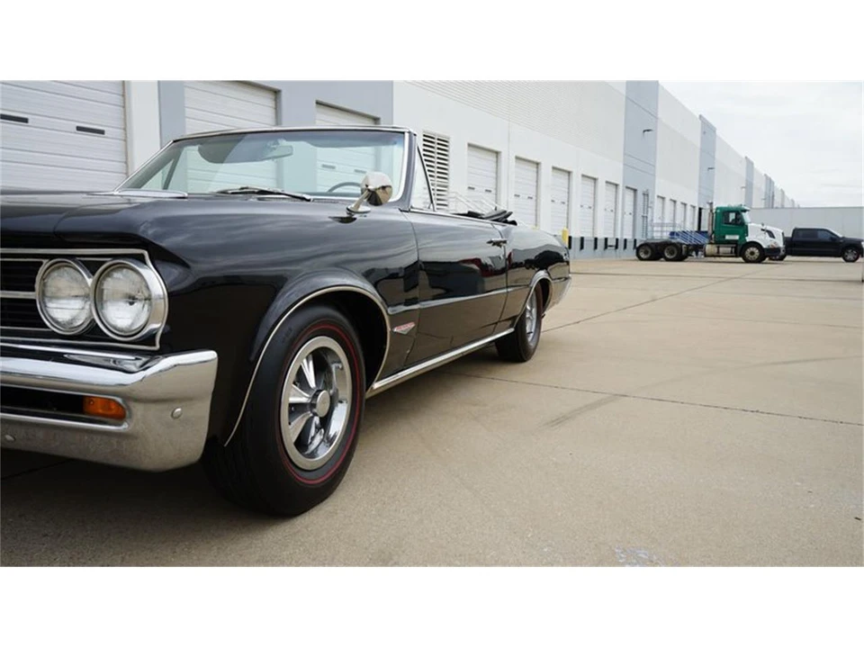 1964 Pontiac GTO 1st Gen - Image 27 of 31