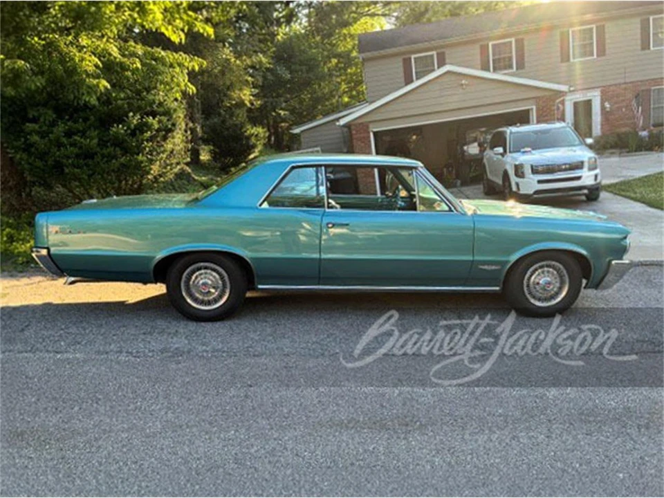 1964 Pontiac GTO 1st Gen - Image 2 of 5