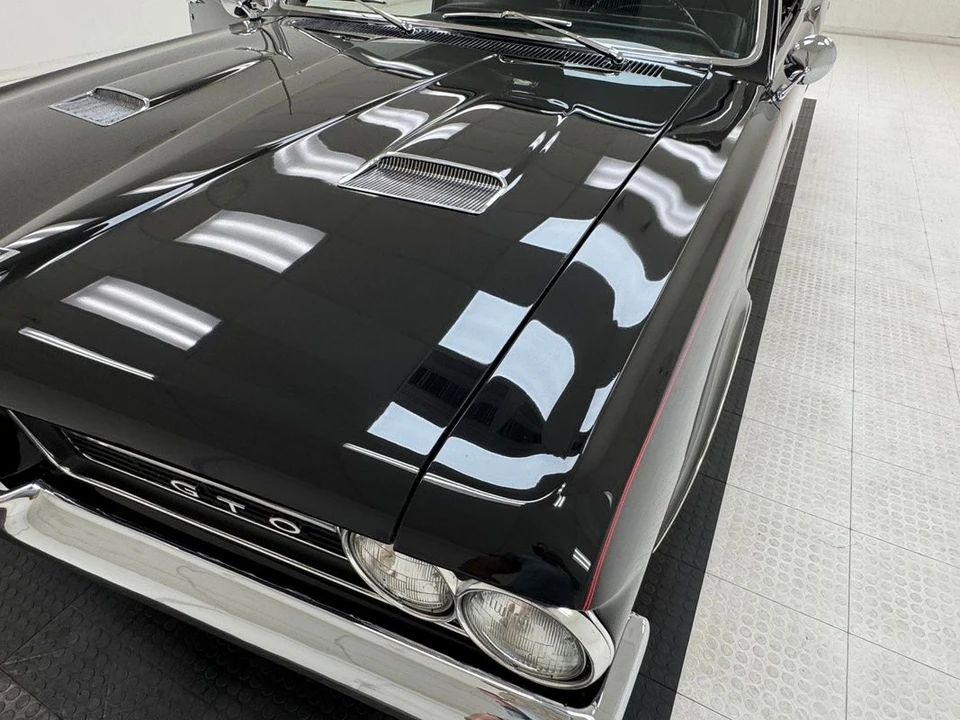 1964 Pontiac GTO 1st Gen - Image 29 of 31