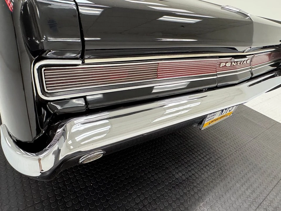 1964 Pontiac GTO 1st Gen - Image 25 of 31