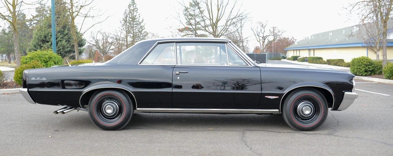 1964 Pontiac GTO 1st Gen - Image 15 of 31