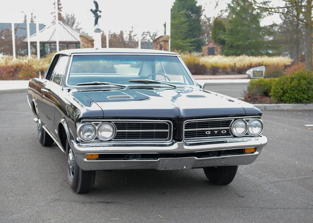 1964 Pontiac GTO 1st Gen - Image 17 of 31