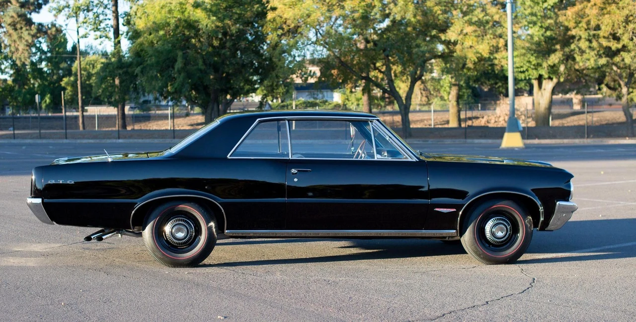 1964 Pontiac GTO 1st Gen - Image 6 of 31