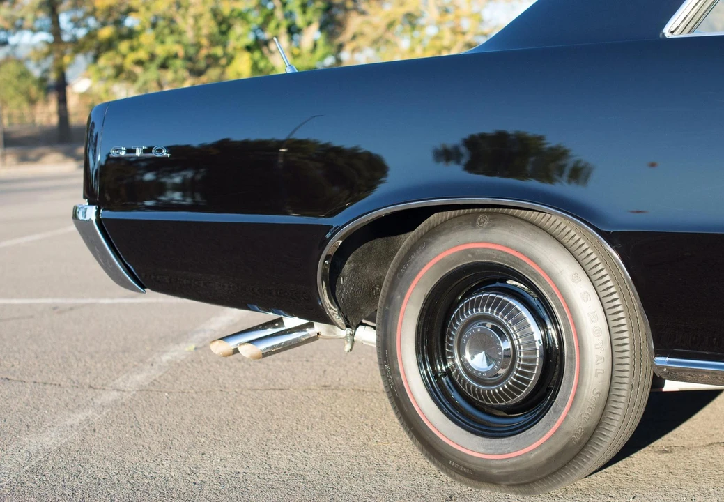 1964 Pontiac GTO 1st Gen - Image 22 of 31