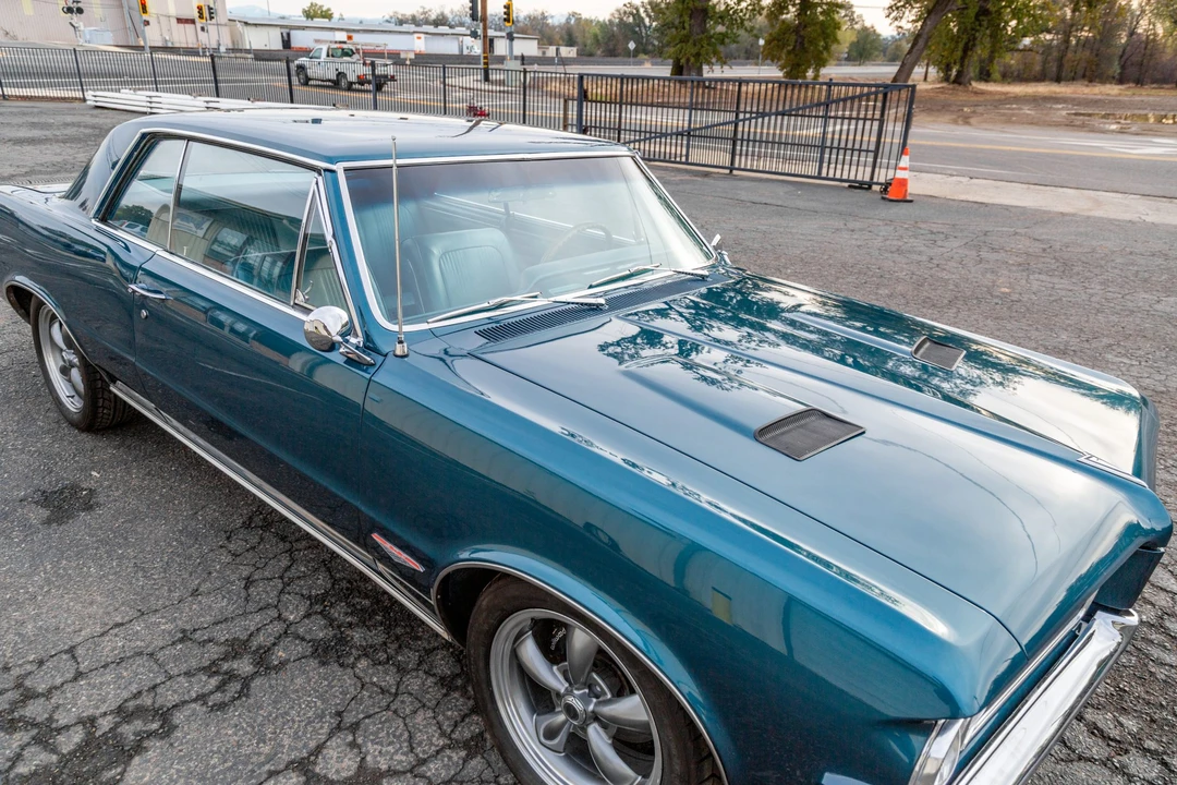 1964 Pontiac GTO 1st Gen - Image 10 of 31