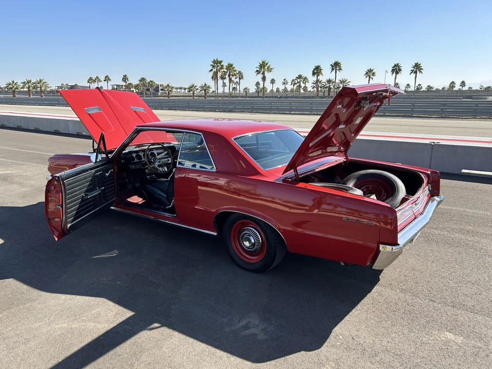 1964 Pontiac GTO 1st Gen - Image 21 of 31