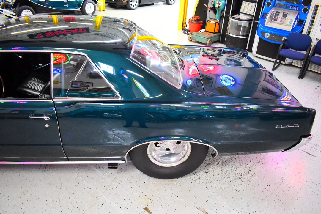 1964 Pontiac GTO 1st Gen - Image 19 of 20