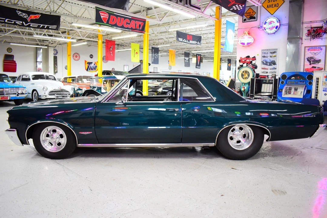 1964 Pontiac GTO 1st Gen - Image 18 of 20