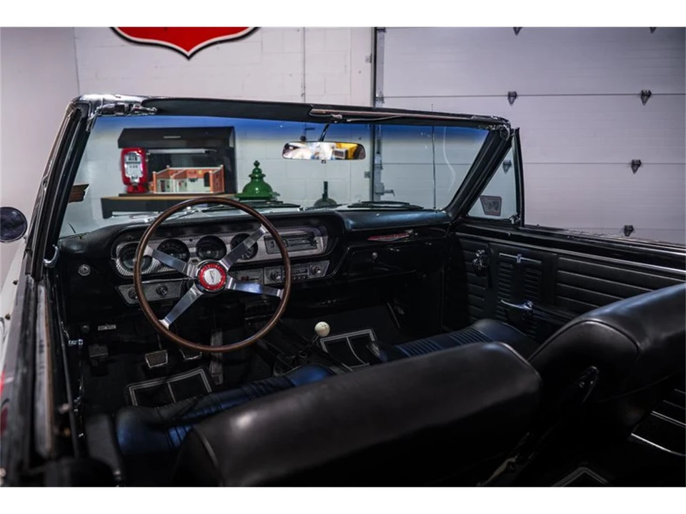 1964 Pontiac GTO 1st Gen - Image 25 of 31