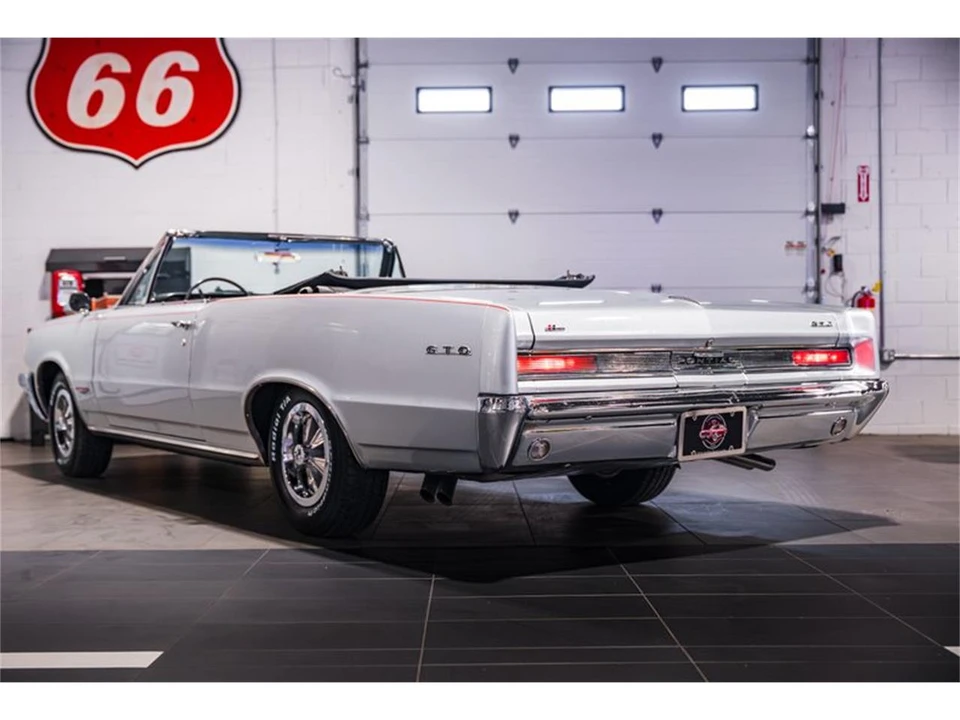 1964 Pontiac GTO 1st Gen - Image 10 of 31