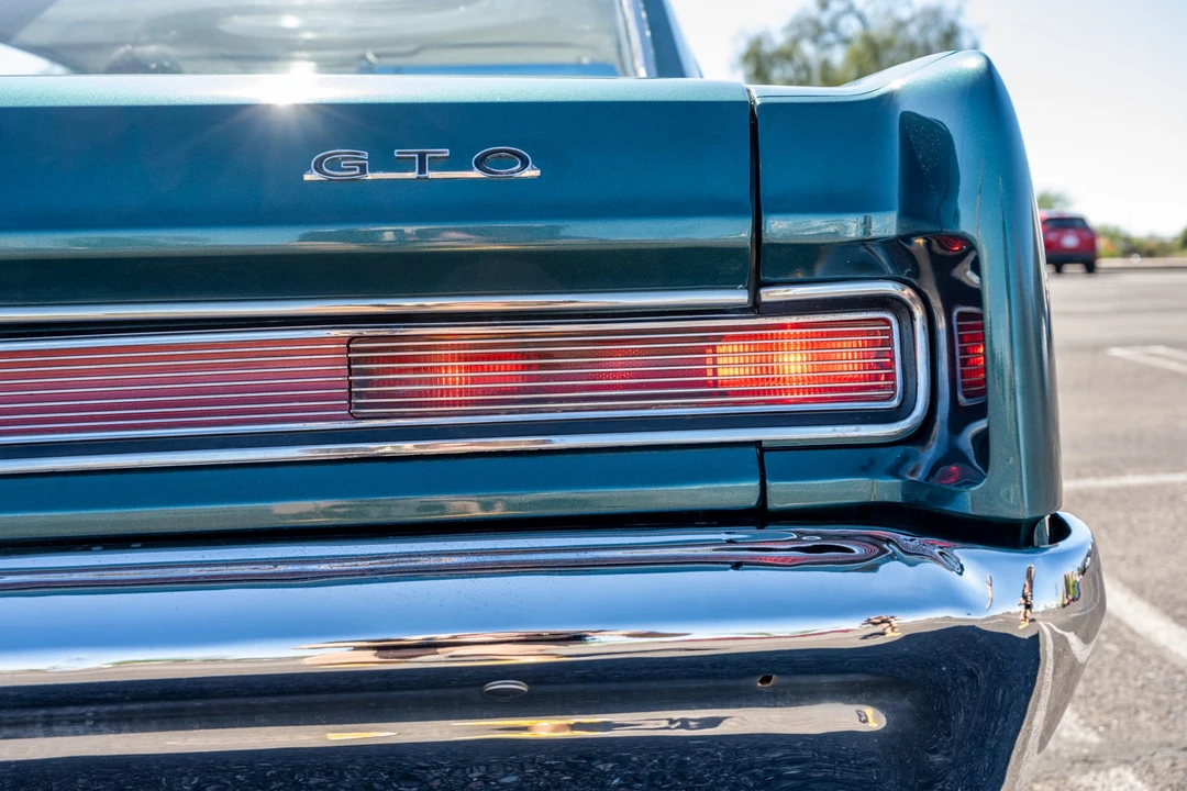 1964 Pontiac GTO 1st Gen - Image 18 of 31