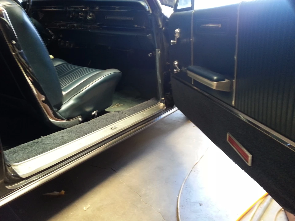 1964 Pontiac Grand Prix 1st Gen - Image 19 of 31