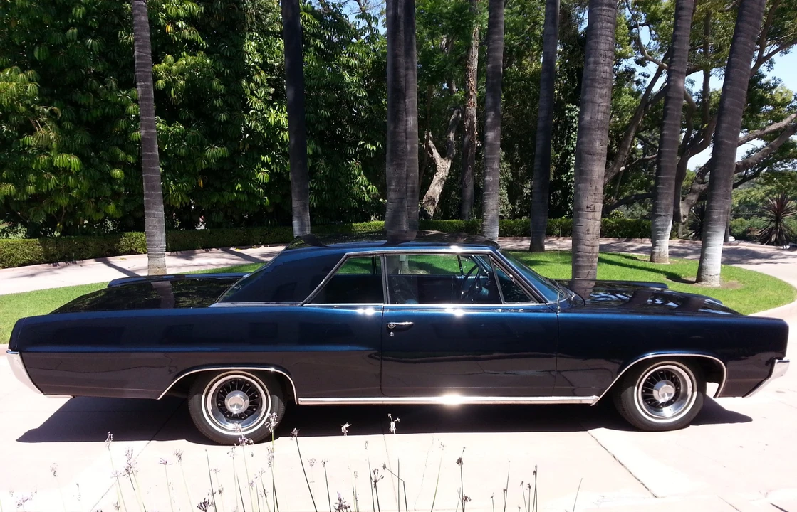 1964 Pontiac Grand Prix 1st Gen - Image 8 of 31