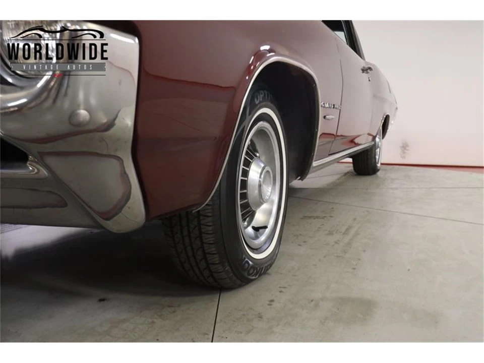 1964 Pontiac Grand Prix 1st Gen - Image 11 of 31