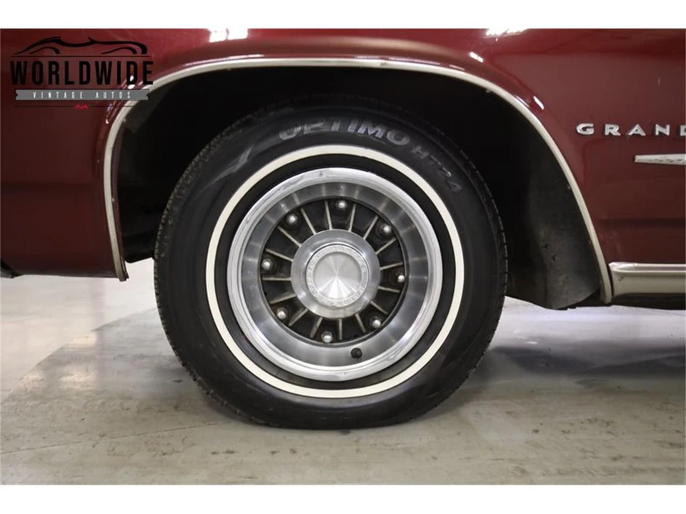 1964 Pontiac Grand Prix 1st Gen - Image 12 of 31