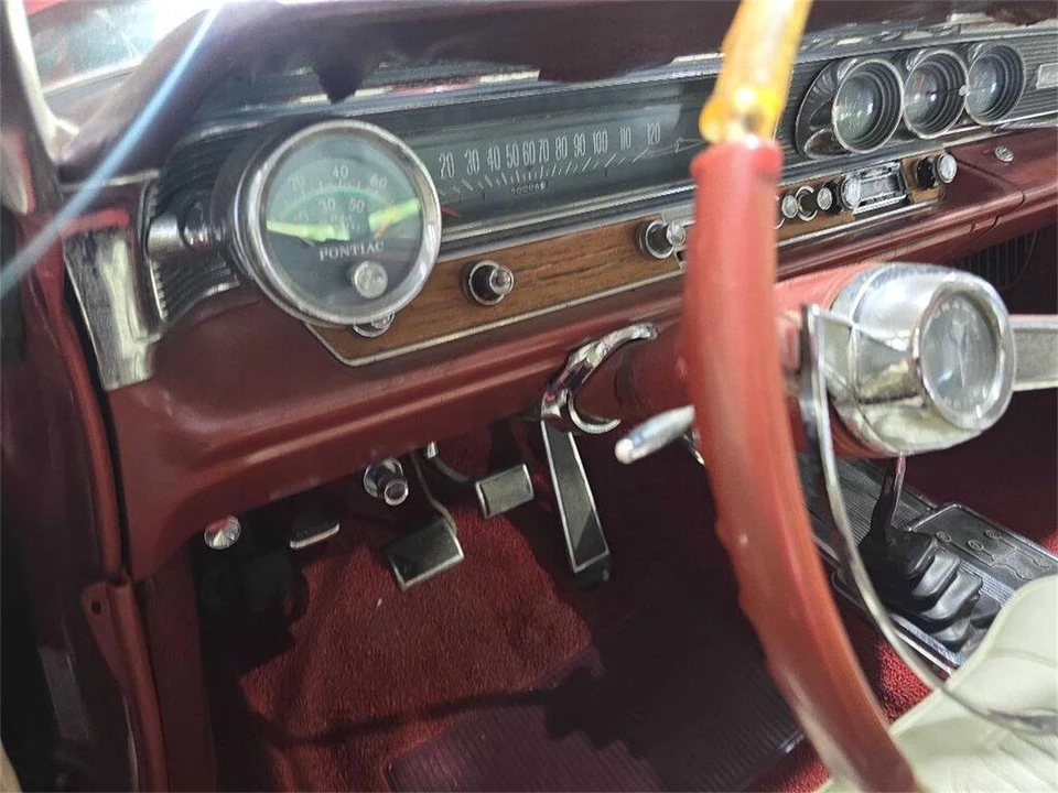 1964 Pontiac Grand Prix 1st Gen - Image 23 of 31