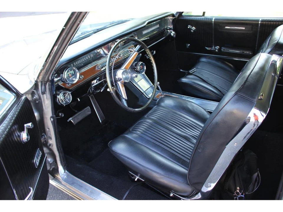 1964 Pontiac Grand Prix 1st Gen - Image 26 of 31