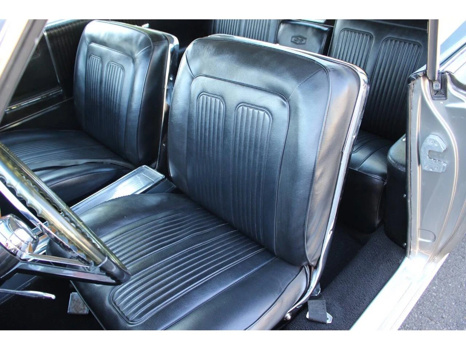 1964 Pontiac Grand Prix 1st Gen - Image 27 of 31