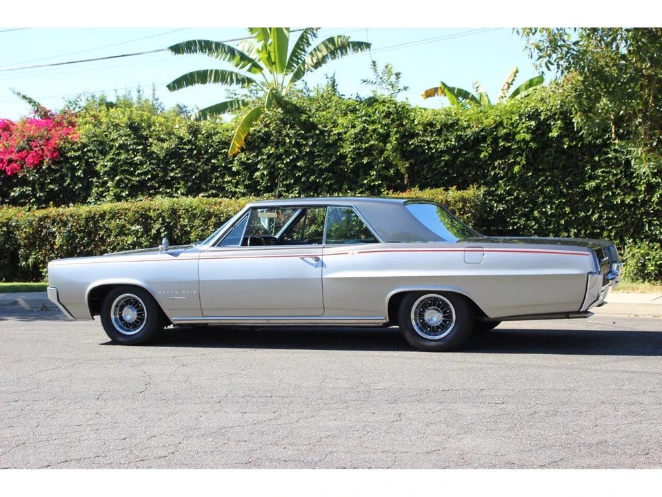 1964 Pontiac Grand Prix 1st Gen - Image 7 of 31