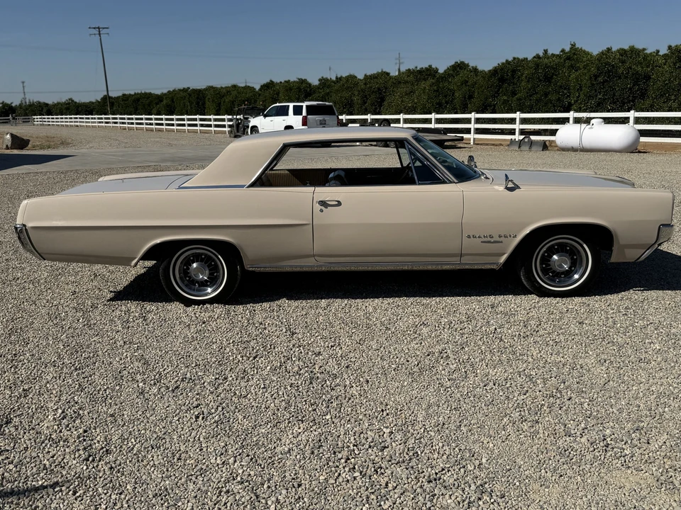 1964 Pontiac Grand Prix 1st Gen - Image 9 of 31