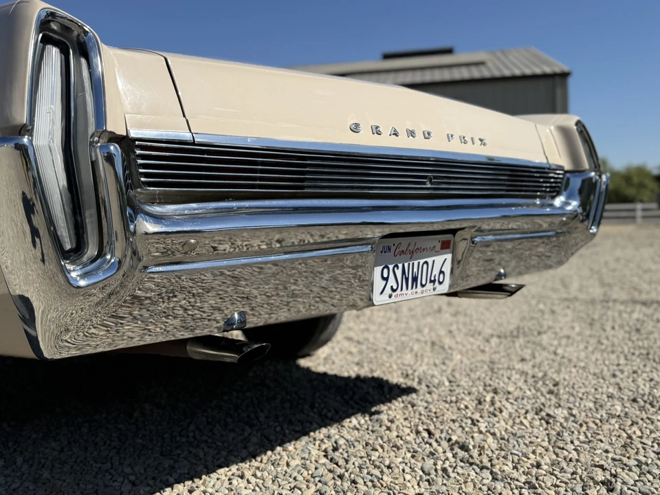 1964 Pontiac Grand Prix 1st Gen - Image 15 of 31