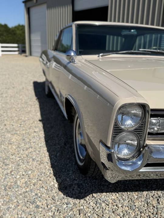 1964 Pontiac Grand Prix 1st Gen - Image 25 of 31