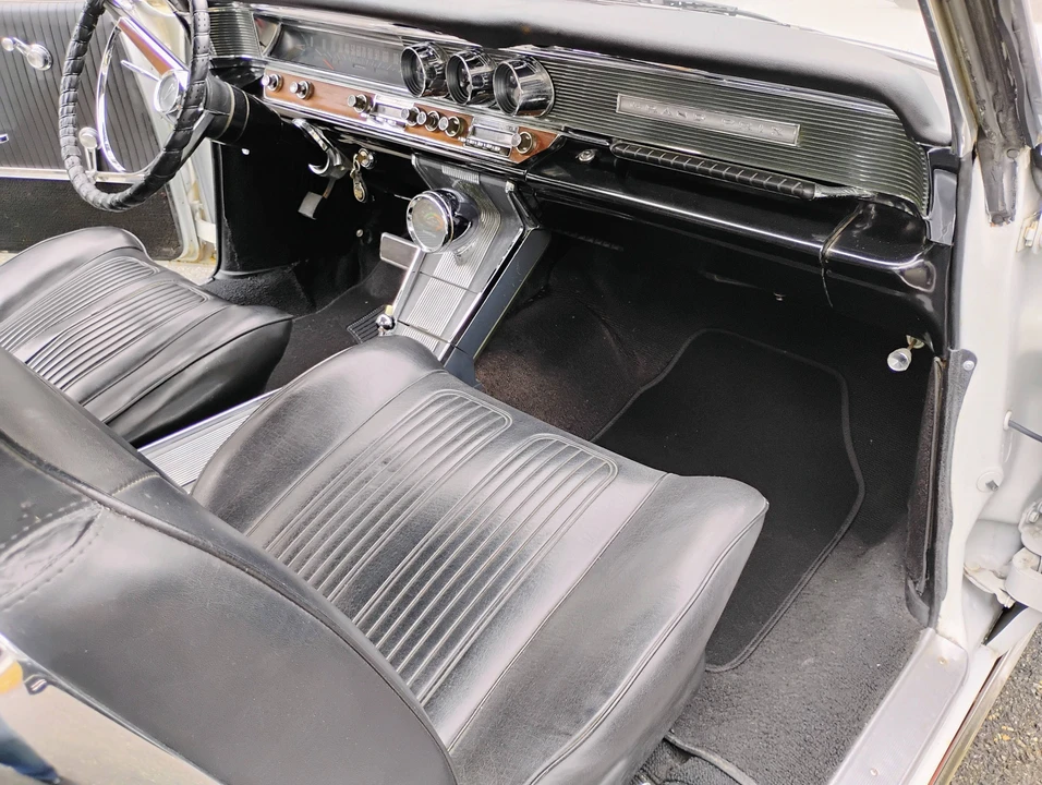 1964 Pontiac Grand Prix 1st Gen - Image 6 of 11