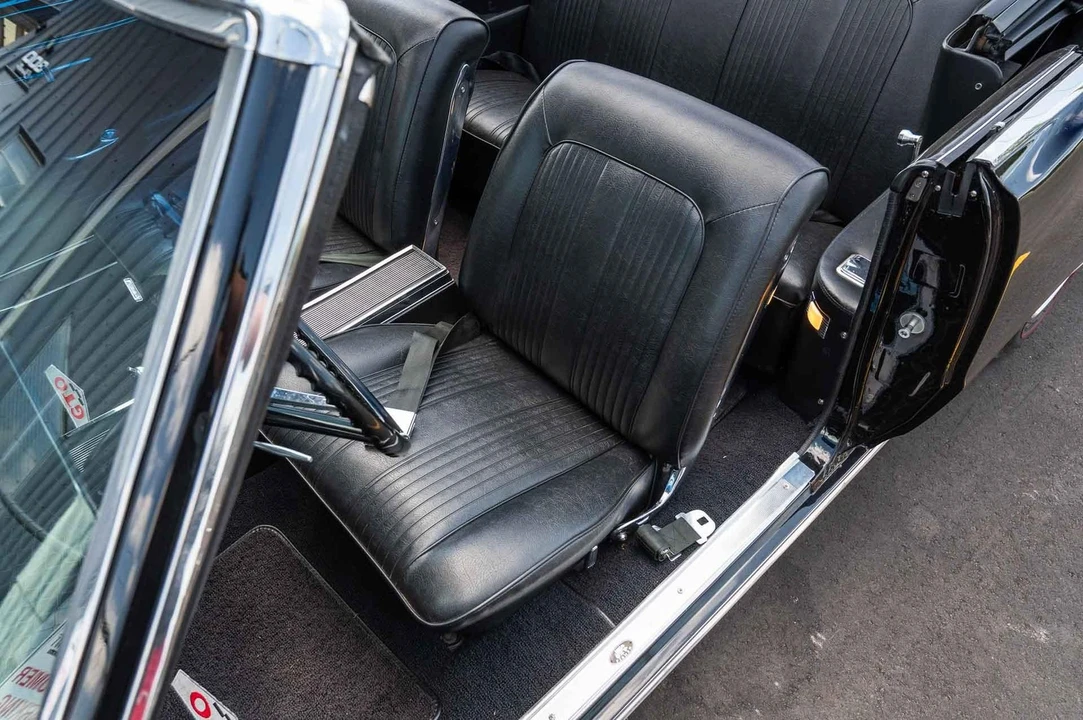 1964 Pontiac GTO 1st Gen - Image 24 of 31