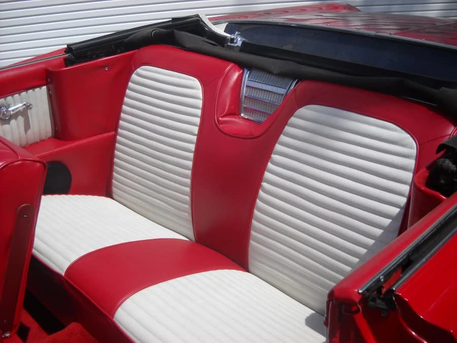 1964 Pontiac Parisienne - Image 4 of 8