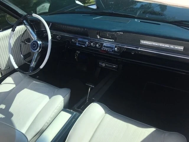 1964 Pontiac Parisienne - Image 9 of 12