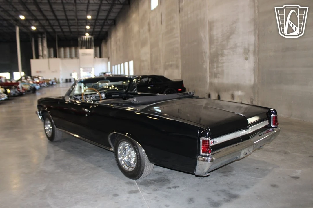 1964 Pontiac Tempest - Image 5 of 12