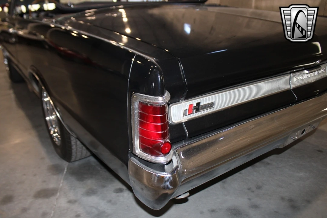 1964 Pontiac Tempest - Image 11 of 12