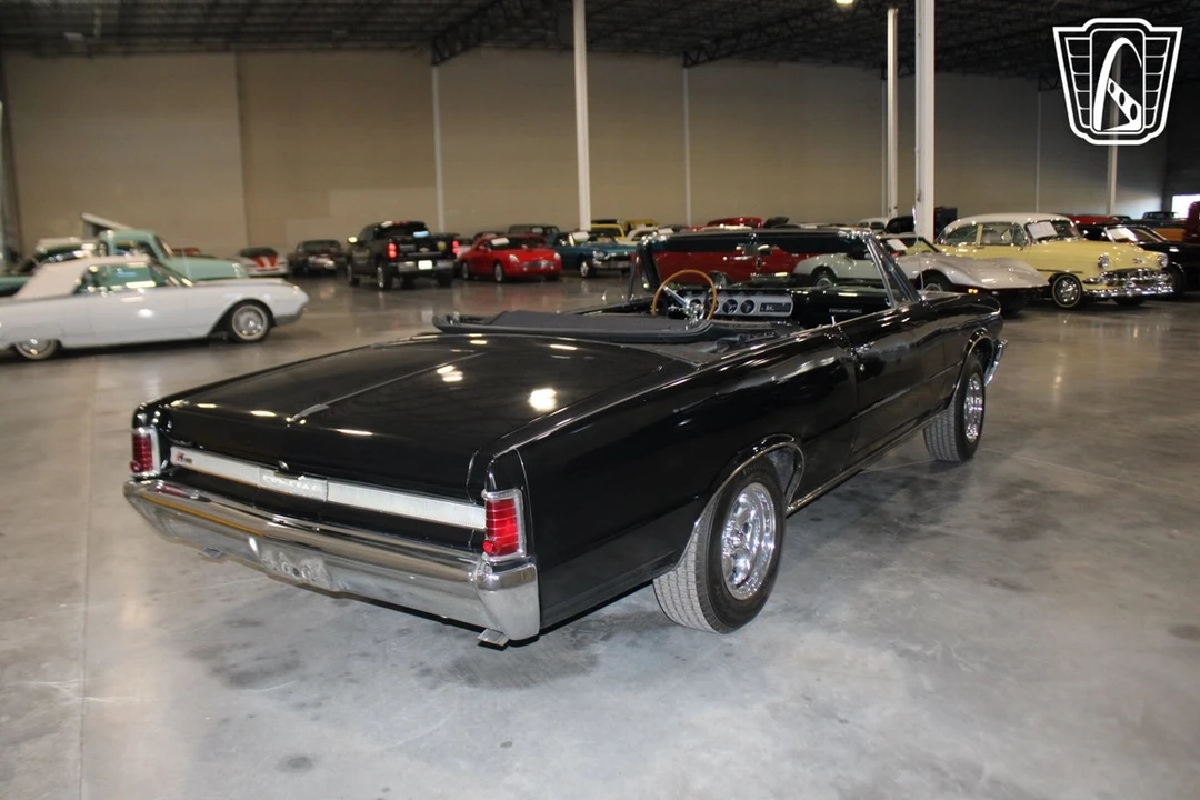 1964 Pontiac Tempest - Image 7 of 12