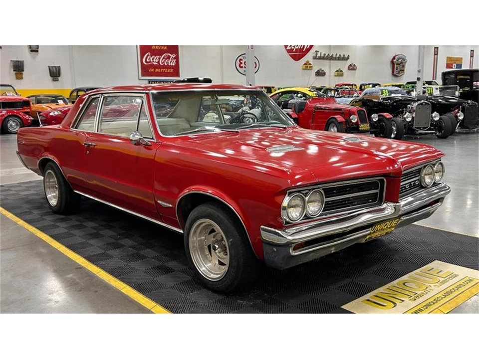 1964 Pontiac Tempest - Image 2 of 10