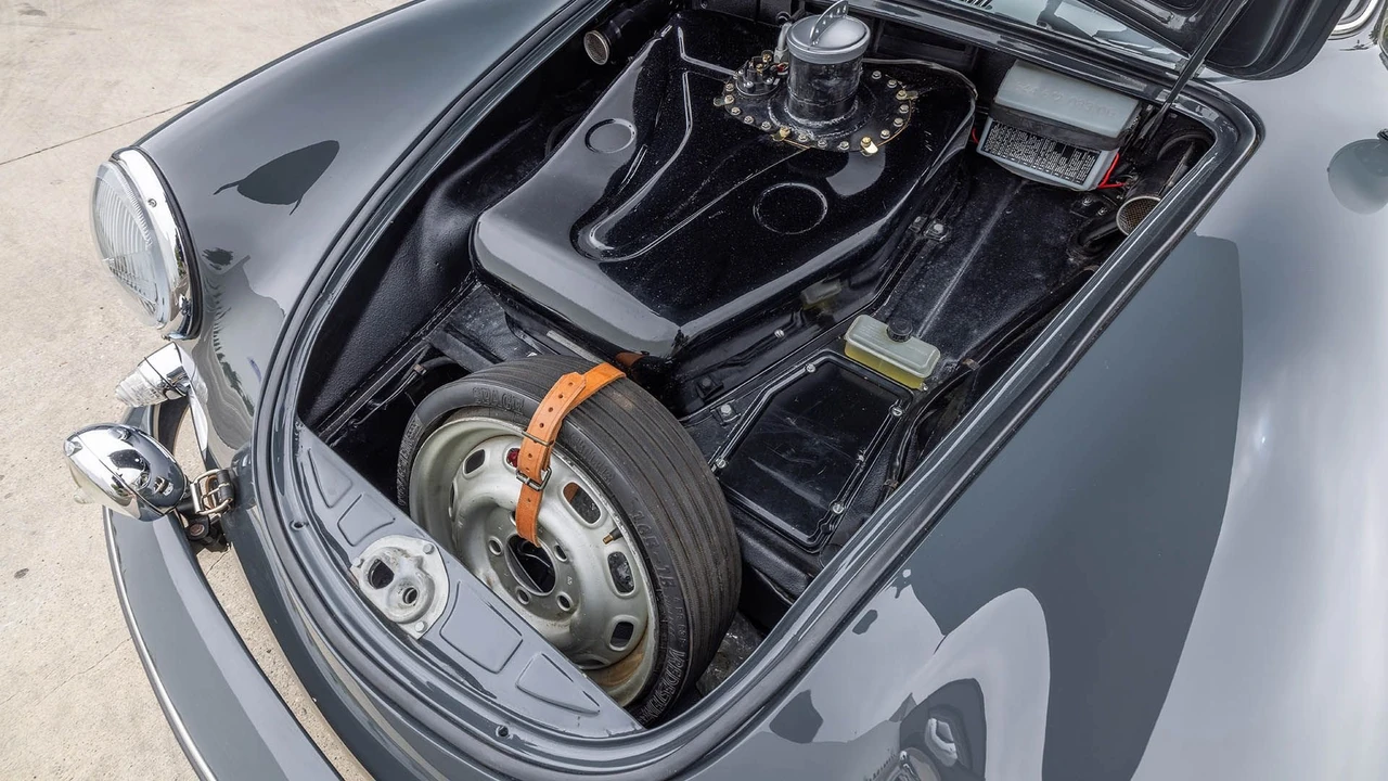 1964 Porsche 356 C - Image 10 of 31