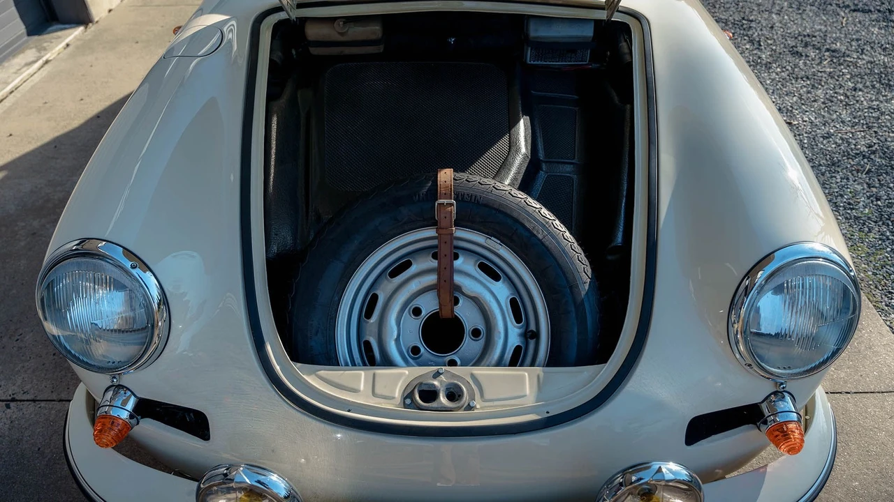 1964 Porsche 356 C - Image 6 of 31