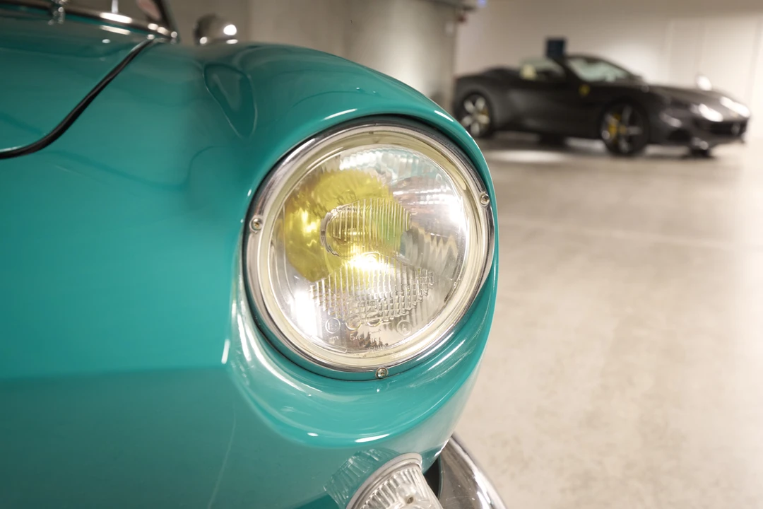 1964 Renault Caravelle - Image 21 of 31