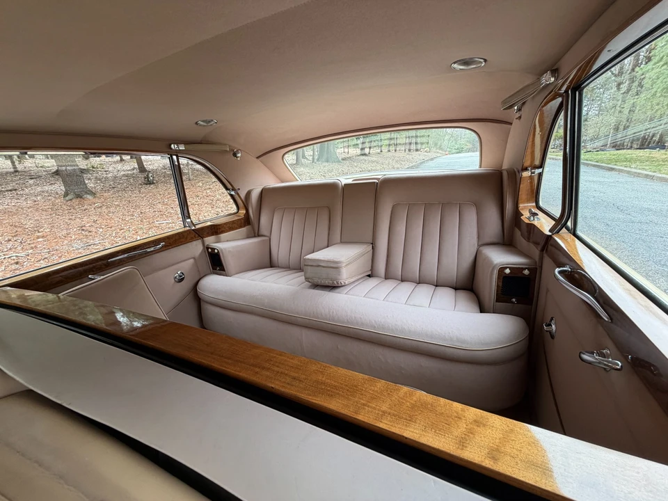 1964 Rolls-Royce Phantom V - Image 14 of 31