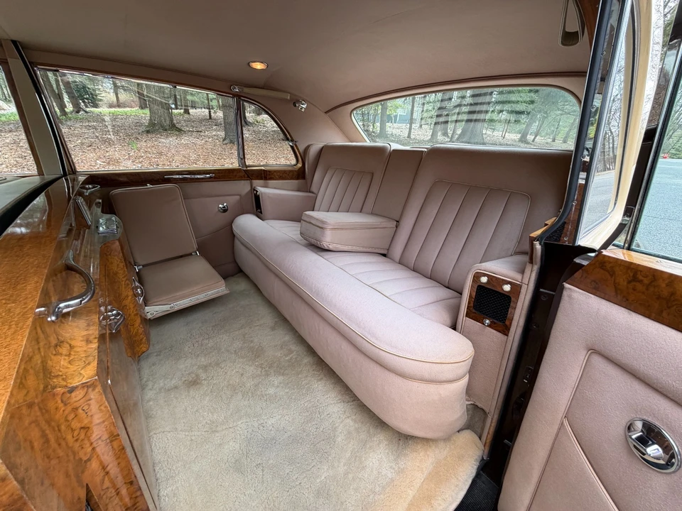 1964 Rolls-Royce Phantom V - Image 11 of 31