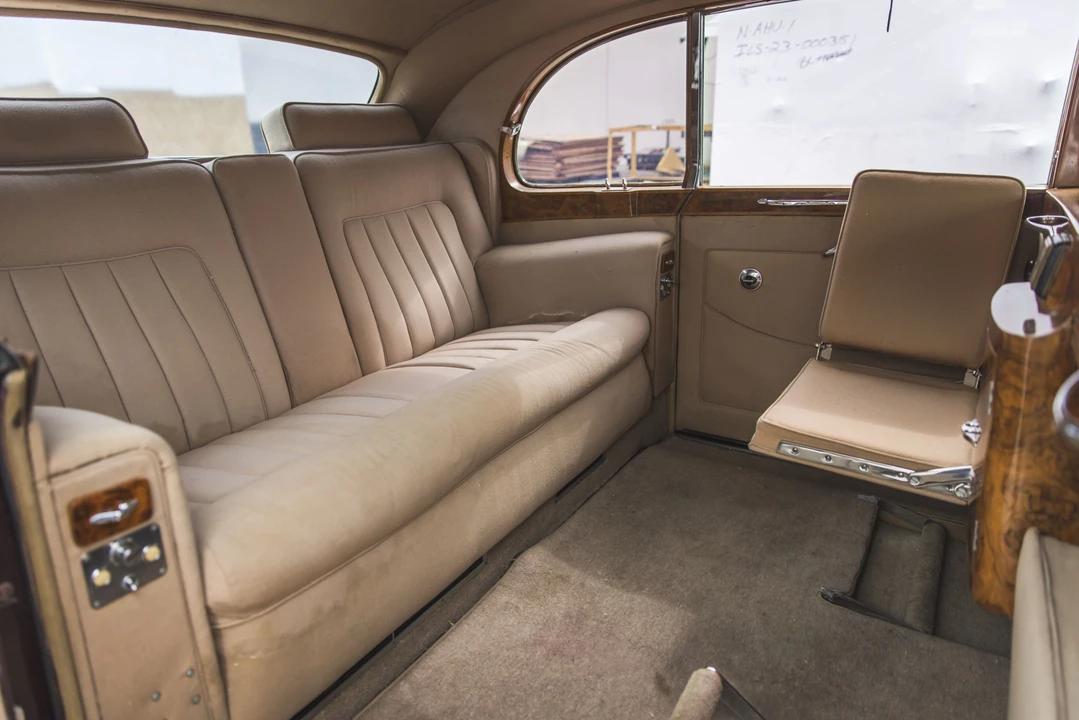 1964 Rolls-Royce Phantom V - Image 12 of 25