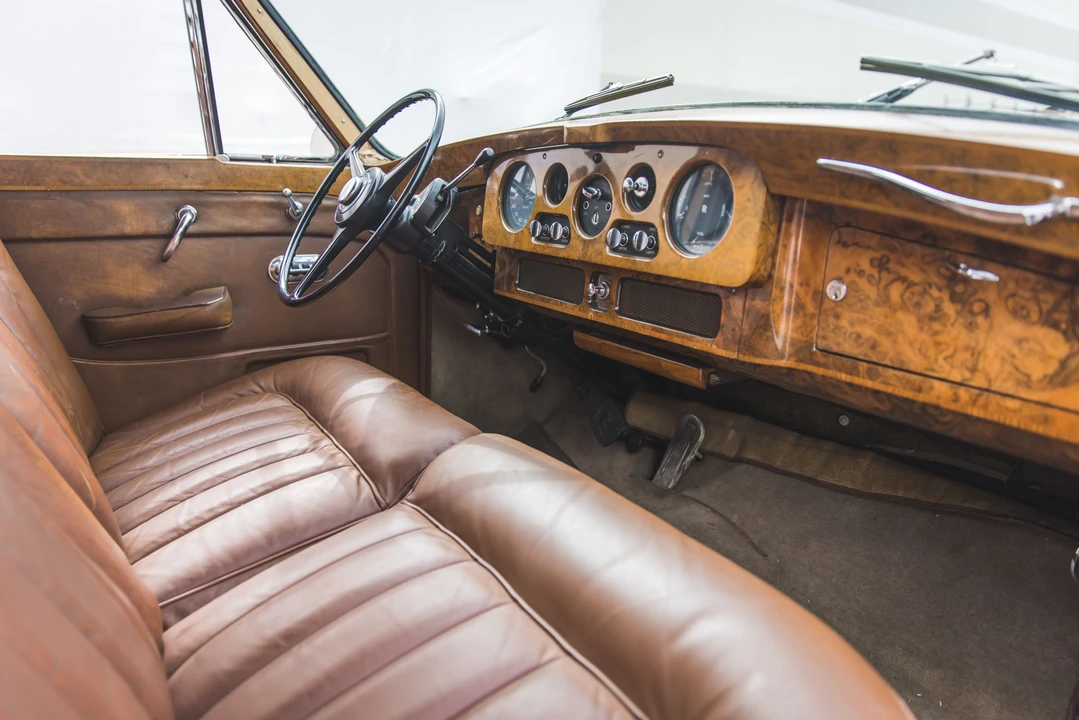 1964 Rolls-Royce Phantom V - Image 16 of 25