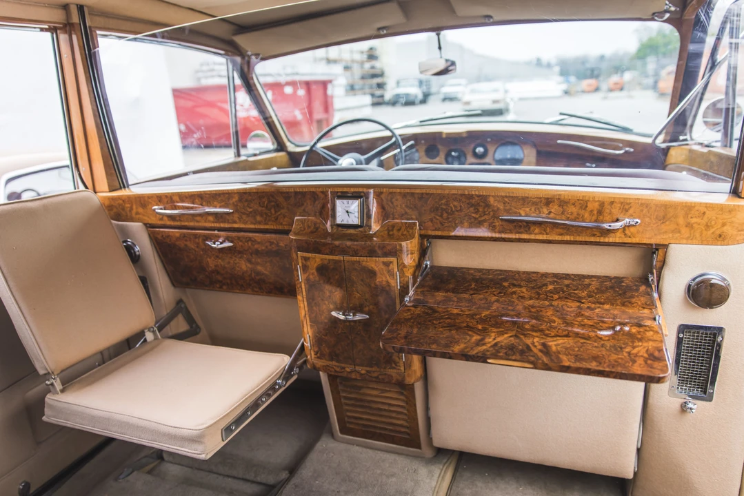 1964 Rolls-Royce Phantom V - Image 14 of 25